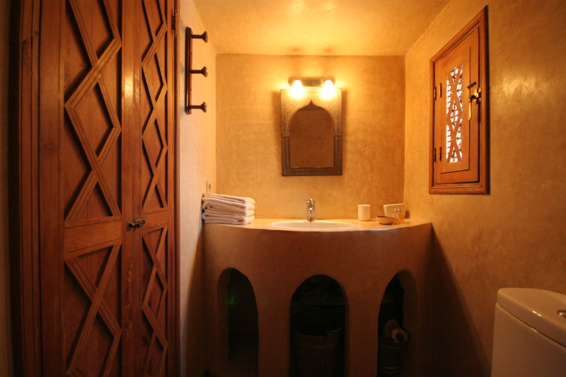 Redouane Room Bathroom